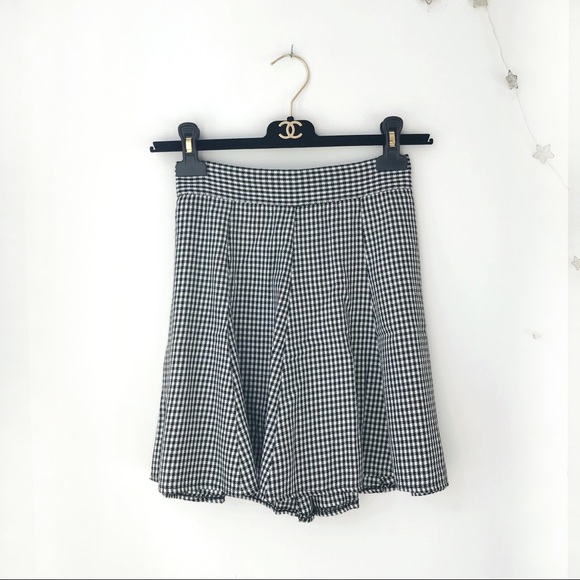 Brandy Melville Houndstooth Skirt - Picture 2 of 4